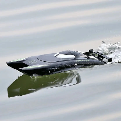 High-Speed RC Racing Boat – Waterproof Remote Control Speedboat Toy